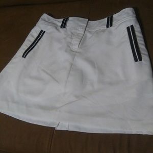 Izod XFG Golf Skirt/Skort 2 NWOT